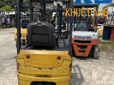 Mua xe nâng điện ngồi lái ba bánh Komastu ở đâu giá tốt 4