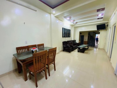 Mn879. cho thuê nhà mặt ngõ lạch tray 3 ngủ đồ cơ bản ô tô đỗ cửa 4