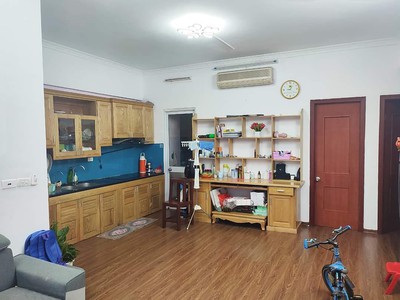 Chính chủ bán nhanh - CH 70m Full nội thất, 2 ngủ, SĐCC Tòa CT2 Nam Xa La, Hà Đông. Nhỉnh 1.7 tỷ 0