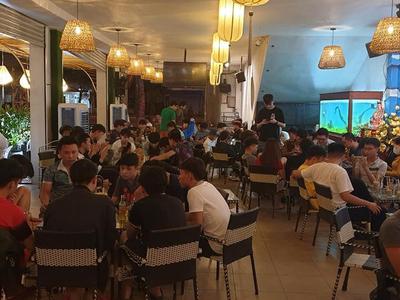 Cần cho thuê mặt bằng 2 mặt tiền đang kinh doanh cafe 0