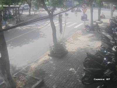 Cần cho thuê mặt bằng 2 mặt tiền đang kinh doanh cafe 1