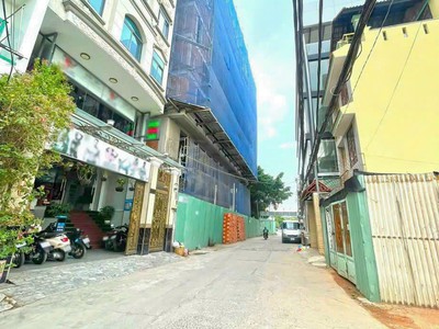 Bán đất mặt tiền đường nb 8m nguyễn văn linh quận 7 giá: 9,5 tỷ dt: 5x20m, 1
