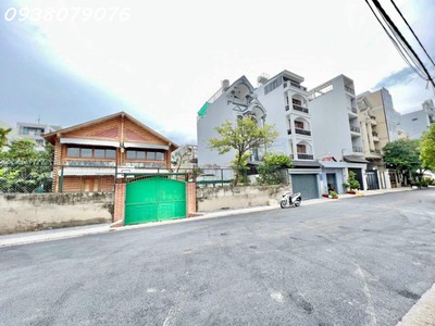 Bán đất mt đường số 37, p bình thuận, quận 7 dt: 4x18m. giá: 10.8 tỷ tl 1