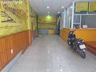 Cho thuê mặt bằng kinh doanh đẹp - sầm uất đối diện trường học 1