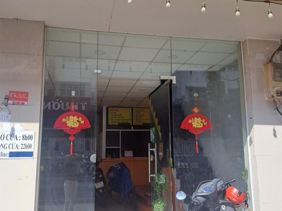 Cho thuê mặt bằng kinh doanh đẹp - sầm uất đối diện trường học 0