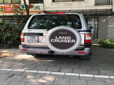 Bán xe toyota landcruiser 2005, số sàn 1