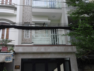 Cho thuê nhà nguyên căn  4x17 3.5 tấm có NTCC khu Bình Phú 0