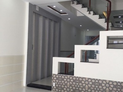 Cho thuê nhà nguyên căn  4x17 3.5 tấm có NTCC khu Bình Phú 2