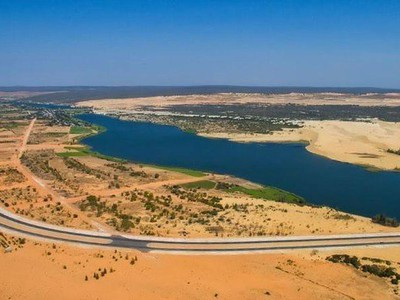 Cần bán lô 4 sào xã Hòa Thắng, đối diện Bàu Trắng, kế bên Mian Farm 0