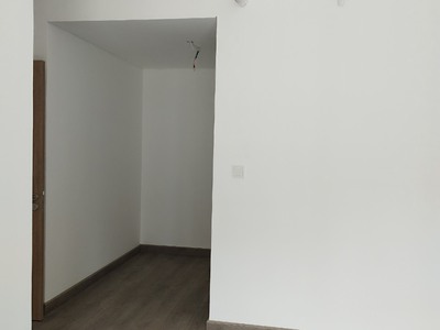 Bán gấp căn hộ diamond alanta celadon giá 4ti2 85m2 1