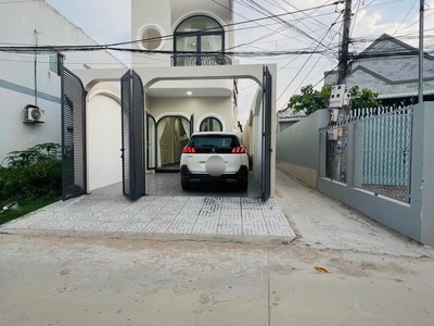 Bán nhà cấp 3 có 2 mặt tiền đường ô tô 4m Ấp 3, Trung An, TP Mỹ Tho. 0