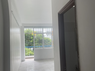 Cho Thuê Nhà Mới 100 Mặt Tiền Phó Đức Chính, Thang Máy, Sàn Trống Suốt, Kinh Doanh Tự Do 1