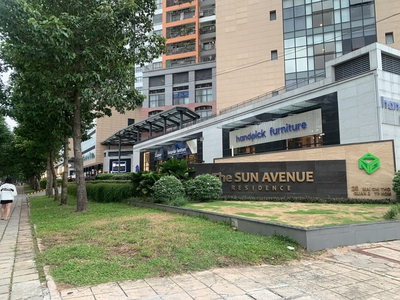 Nhà đang cho thuê 2 tỷ/năm. do cần tiền nên chủ bán gấp, dt 600m2 giá 32 tỷ 2