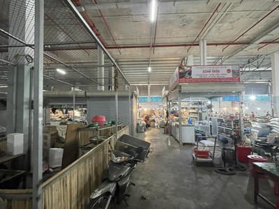 Bán 2 gian hàng ăn uống tầng 1 chợ du lịch lào cai 4