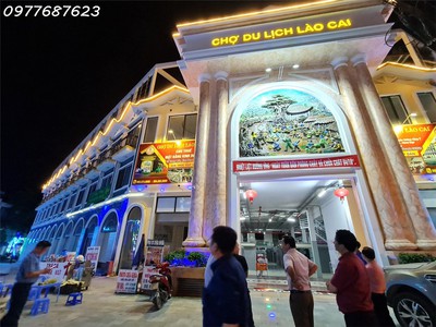 Bán 2 gian hàng ăn uống tầng 1 chợ du lịch lào cai 0