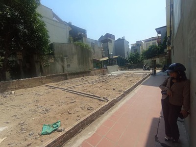 Ô tô 16 chỗ vào đất dt 46m- ngay ngã 3 ngọc hồi,thanh trì giá 2.81 tỷ 1