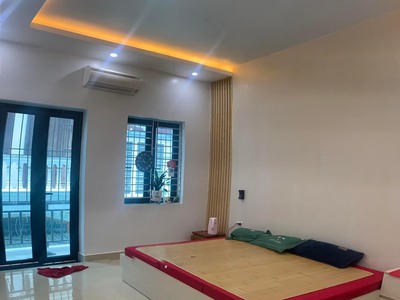 Bán nhà 3 tầng lô góc ngõ 113 vũ chí thắng 2