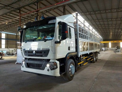 Xe tải Howo Max 3C - Máy Man 280HP - Tải trọng 14T3 0