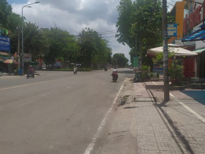 Bán nhà mặt tiền đường rộng 25m quận Bình Tân đang kinh doanh thu nhập 50 triệu một tháng 2