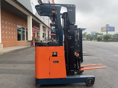 Xe nâng điện đứng lái cũ Toyota 7FBR15 nâng cao 3.3m. Sản xuất 2011 0