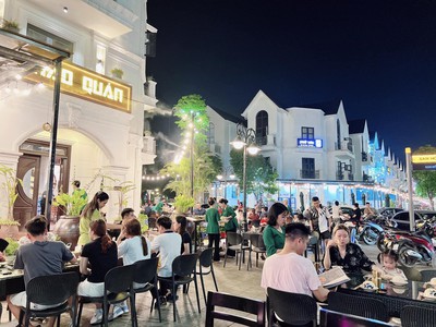 Chính chủ cần bán căn biệt thư song lập áp góc view đại học vin  giá 22 tỉ 1