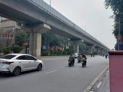 Quang trung - bán đất tặng nhà 2 tầng - vài bước ra phố - ngõ rộng thoáng 0