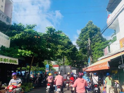 Bán nhà 1 lầu mặt tiền đường số 17 kdc thới nhựt , ngay chợ an khánh thuận tiện mua bán . 3