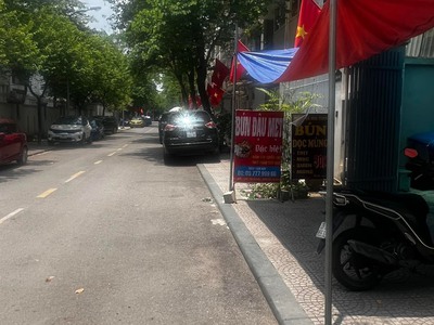 Cho thuê nhà xây thô liền kề  kđt an hưng, dương nội ,hà đông dt 84m x4 tầng 10tr/ tháng. 2