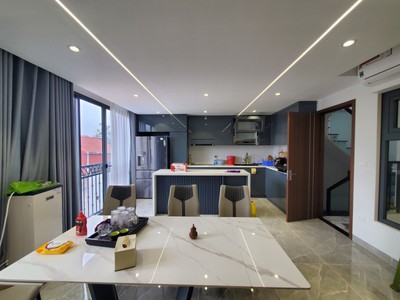 Thái hà - phân lô ô tô 7 chỗ vào nhà - 7 tầng thang máy - thông sàn kd - văn phòng - giá thỏa 4