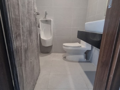 Chính chủ cho chuê mặt bằng 102 Phố Hoàng văn thái 81m2 kinh doanh mọi mặt hàng sạch sẽ 1