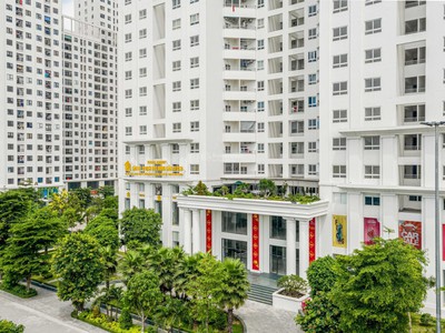 Chính Chủ Bán Lại Căn Hộ 134,5M2 Đang Cải Tạo Nội Thất 200TR Gía Bán Lại Nhỉnh 3 TỶ Bao Phí 0