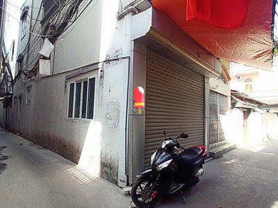 Bán nhà độc lập lô góc mặt ngõ phố chợ hàng cũ, diện tích 45m 2.5 tầng, giá 2.5 tỉ 0