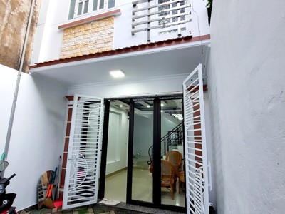 Bán nhà ngõ 19 chùa hàng, diện tích 66m 3 tầng độc lập giá 2.6 tỉ 0