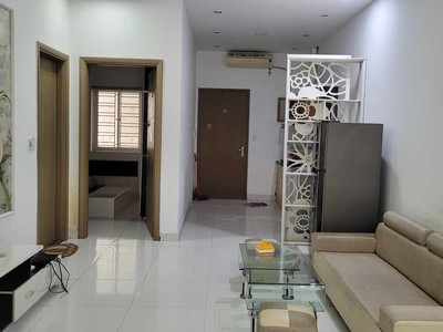 Cho thuê căn tầng 1 chung cư 2 ngủ ô tô đỗ cửa 1