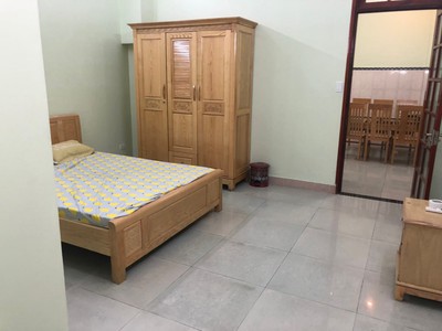 Cho thuê nhà 3 tầng x 100m2 Đường An Dương Vương, Phường Mỹ An, Ngũ Hành Sơn chỉ 11tr/tháng 2