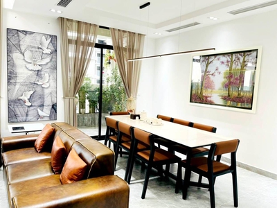 Duplex thượng lưu 210m2, hướng mát, nt đẳng cấp giá 71triệu/m2 1