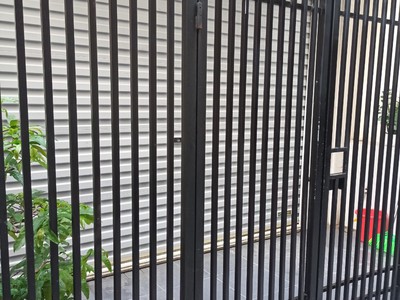 Bán nhà ngõ 302 văn cao, diện tích 48m 3 tầng, sân cổng riêng, giá 2.75 tỉ 2