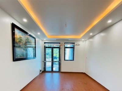 Bán nhà mặt đường hoàng minh thảo, diện tích 67m 4 tầng mới, thang máy, giá 9.5 tỉ 3