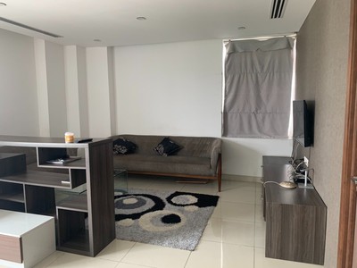 Cần bán căn hộ Lữ Gia, Phường 15, Quận 11 : -	Diện tích 171m2, 5 phòng ngủ, 4 toilet 0
