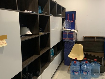 Cần bán căn hộ Lữ Gia, Phường 15, Quận 11 : -	Diện tích 171m2, 5 phòng ngủ, 4 toilet 3