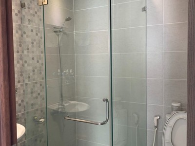 Cần bán căn hộ Lữ Gia, Phường 15, Quận 11 : -	Diện tích 171m2, 5 phòng ngủ, 4 toilet 11