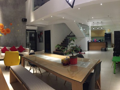 Cho thuê căn hộ PENTHOUSE GIAI VIỆT 4 phòng ngủ, 4 nhà vệ sinh Nội thất đầy đủ như hình 5
