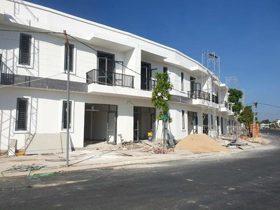 Bán nhà phố giá bình dân, nằm trong khu đô thị thông minh 5F Apollo 4
