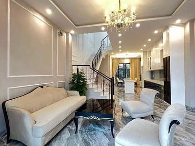 Bán nhà 3 tầng mới full nội thất đường vũ quỳnh cách biễn tất thành 200m. liên chiểu đà nẵng 0