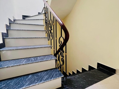 Cần tiền bán nhanh 2 sim chính chủ tứ 2 và tứ 0 đầu 09 nét căng 1046