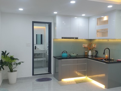 Hạ chào 2 tỷ còn 7,9 -50 m2 tân bình- cách mạng tháng tám- nhà mới 5 tầng    hẻm nhựa xe hơi tránh . 1