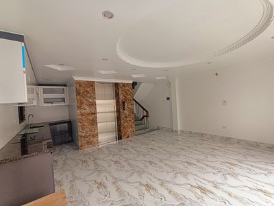 Bán nhà 6 tầng ngọc thuỵ, dt sd 68m, giá hơn 7 tỷ. 3