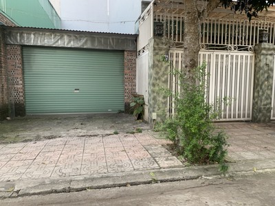 Bán gấp lô đất 60m hướng Đông View vườn hoa tái định cư Giang Biên, đường 13m có vỉa hè 0