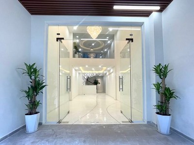 Cho Thuê Nhà Mặt Tiền Nguyễn Duy Dương, Kế Bên BV Hòa Hảo, Nhà Mới Đẹp, Kinh Doanh Tự Do 1