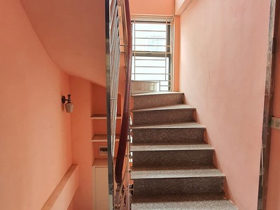 Cho thuê nhà căn, mặt phố đê la thành, 60m2, 6t, thang máy, kd, 55tr. 3